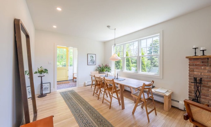 Bellport House | Renovated 3-bedroom house in Bellport Village with Pool