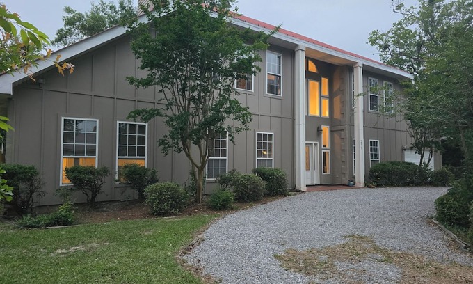 Waveland House | Attitude Adjustment