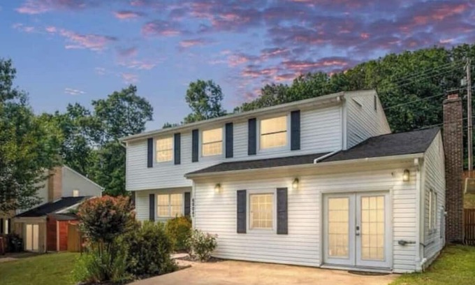 Alexandria House | Posh House Near DC MGM National Harbor
