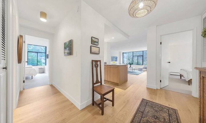 West Side Apartment | D38 - Large 2 bedroom 2 bathroom