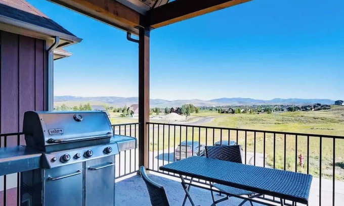 Grand Elk Ranch House | Granby Ski and Golf Getaway I Mountain Views!