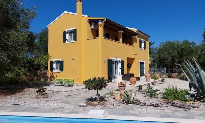 Knight's Hill Villa | Charming 2-bedroom villa with AC and WiFi in welcoming Corfu