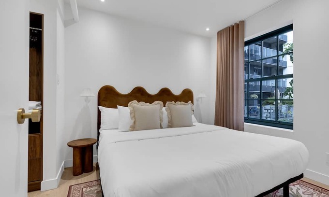 Cite Multimedia Apartment | Mercer- 3Beds King Ensuite- Free Parking
