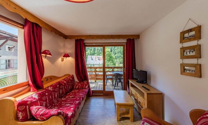 Abries Apartment | Wifi, 300m from ski slopes, fitness, swimming pool, parking, tv, ski locker, 27-54m², Abriès