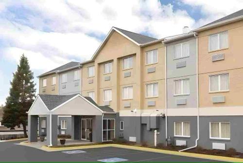 Dubuque Hotel | dubuque inn & suites