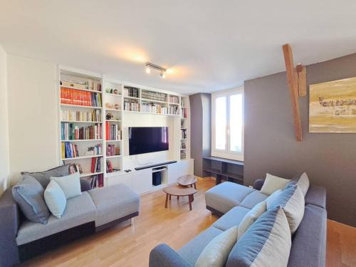 Jamin Apartment | Kyoto, Séjour confort et convivialité