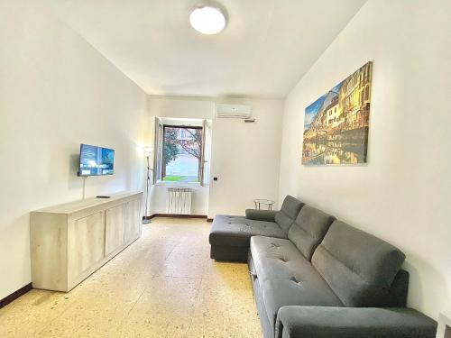 Binda Apartment | Navigli Style, ad un passo da Metro Famagosta, moderna e confortevole