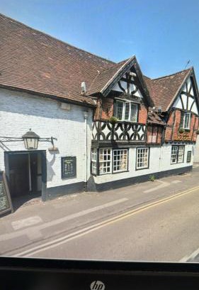 Bromsgrove Bed & Breakfast | Ye Olde Black Cross