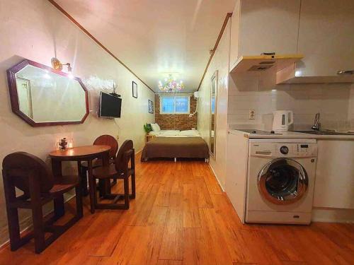 Sinchon-dong Apartment | Eco 103 stay