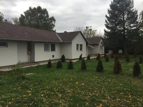 Koszeg Apartment | Koszegi Kis-Kakas - 2 haloszoba+nappalis - sorhaz !
