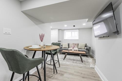 Topham Park Hotel | Victoria Park Property