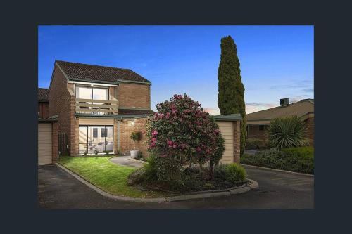 Cheltenham House | 3 Bedroom Home in Cheltenham