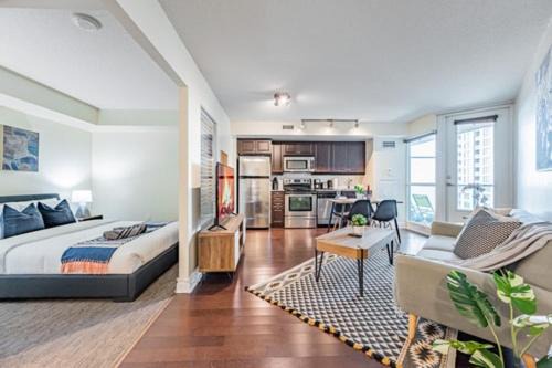 Fort York Hotel | Fort York Apartments